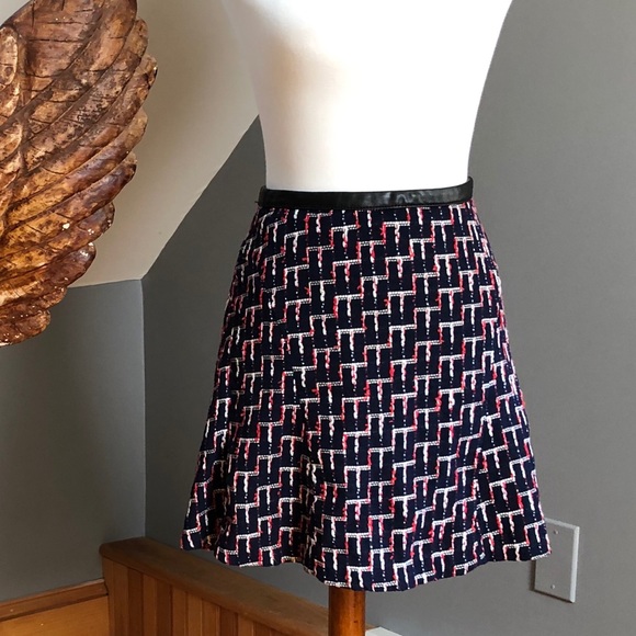 90’s H&M Tweed Mini Skirt - Picture 4 of 14